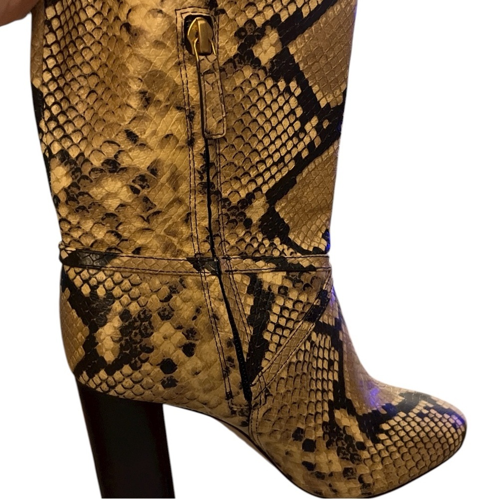 TORY BURCH Snake Print LEATHER HEELED SIDE ZIP CLOSURE BOOTS SIZE 5.5M - Picture 7 of 7
